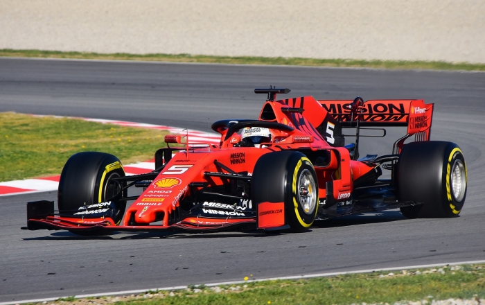 Kääntääkö kotikisa Vettelin kauden suunnan?